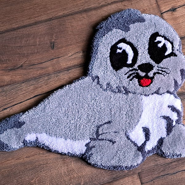 Beautiful Handmade SEA LION Tufted Rug 50x44cm