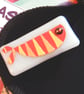 HANDMADE FUSED DICHROIC GLASS 'LITTLE CRAZY FISH' BROOCH. - Image 3