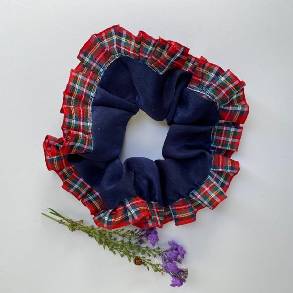 SILKY, VELVETY SCRUNCHIE WITH A TARTAN RUFFLE