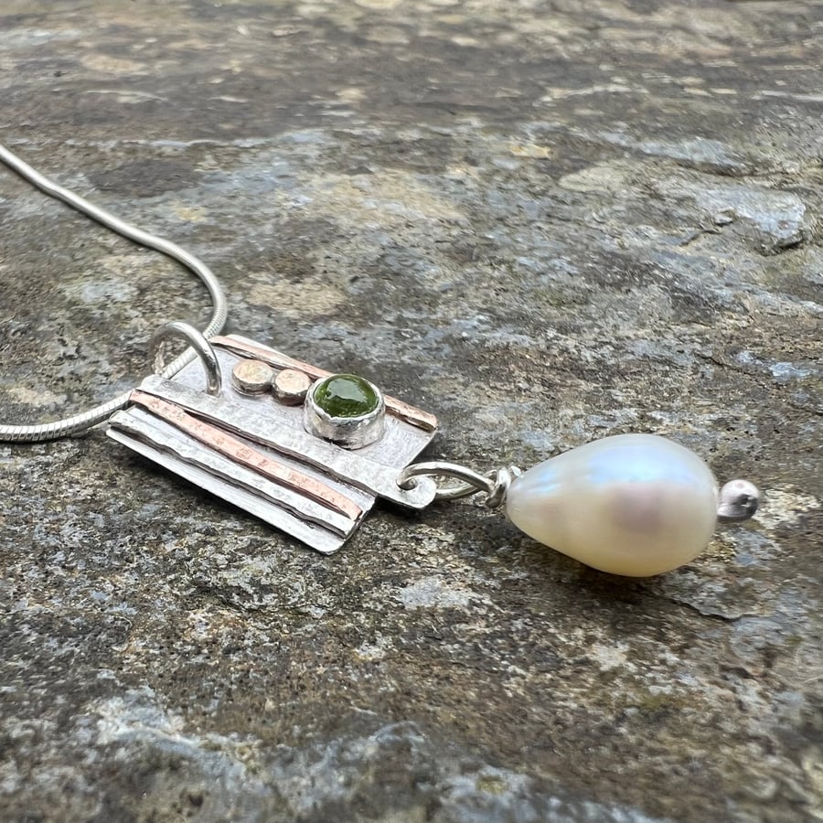 Silver and Gold Shoreline Necklace with large Freshwater Pearl and Peridot