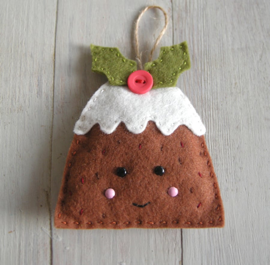 Sewing kit Clara the christmas pudding
