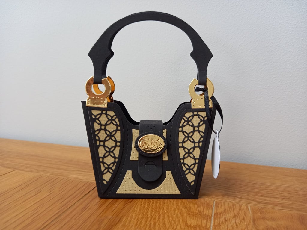 Beige Patterned "Tres Chic" Handbag style gift bag, handmade