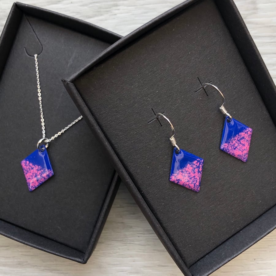 Diamond enamelled necklace & earring sets. Blue & pink. Sterling Silver 