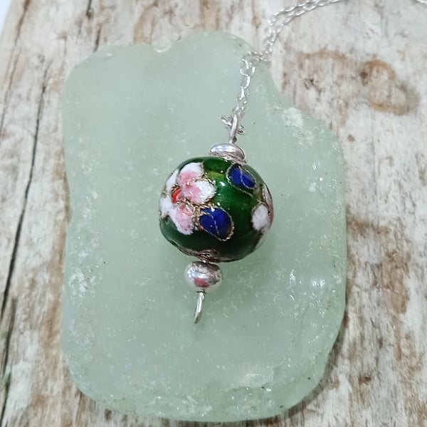 Green Cloisonne Bead and Sterling Silver Pendant (NKSSBDGR1) - UK Free Post