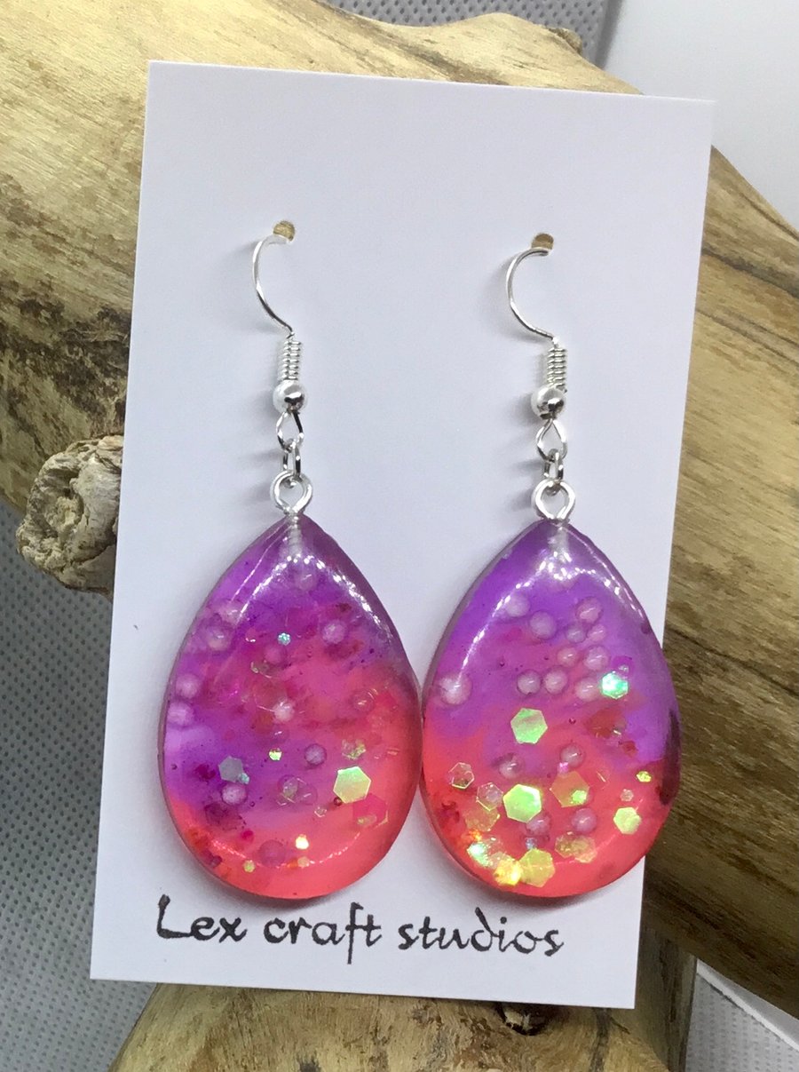 Pink and lilac sparkle bubble drops 