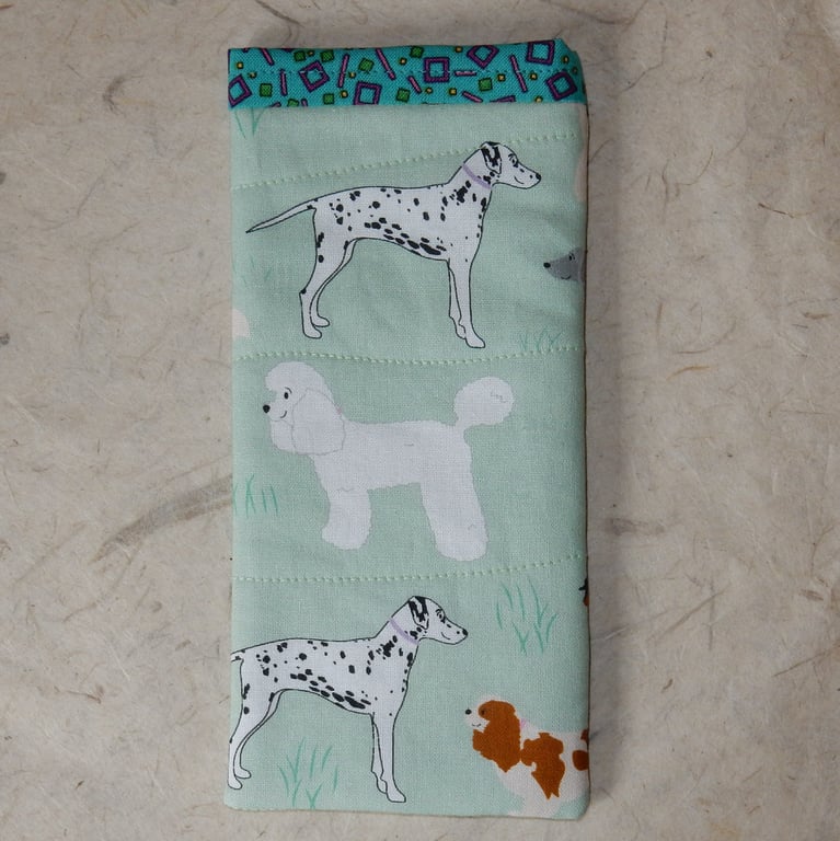 Glasses case slip in dogs