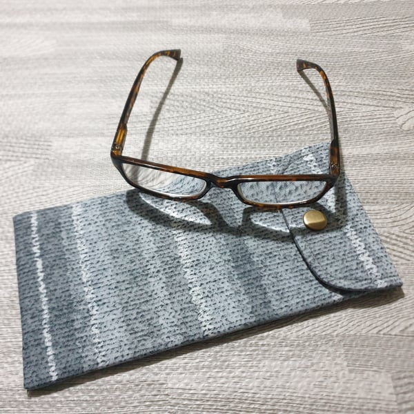 Grey Knitted Effect Glasses Case in 100% cotton with press stud fastener