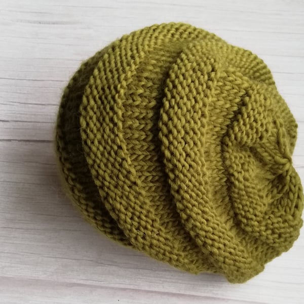 Slouchy Concertina Wool Hat in Olive Green