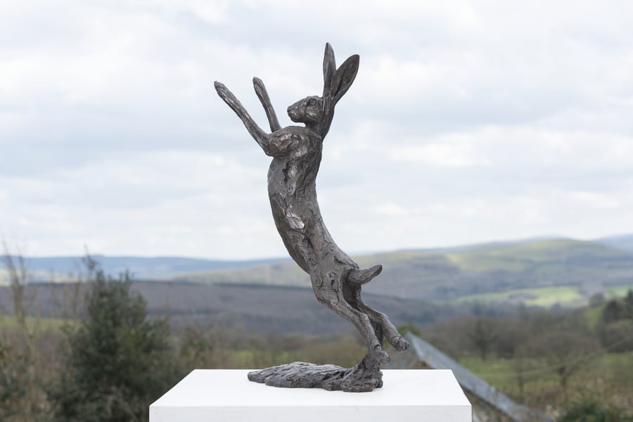 Spring Hare Animal Statue Lifesize Bronze Resin Garden Sculpture