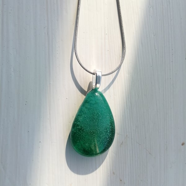Drop of colour glass necklace emerald green 