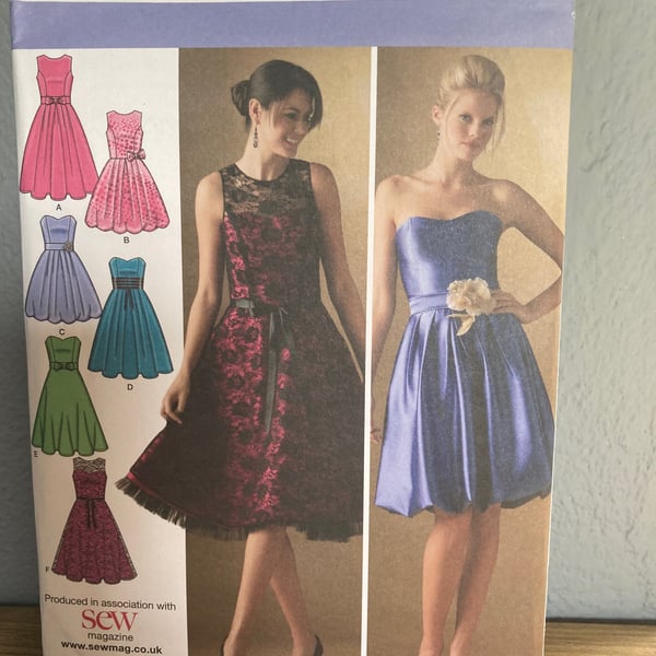 Simplicity Dress Pattern with Bodice K4070 