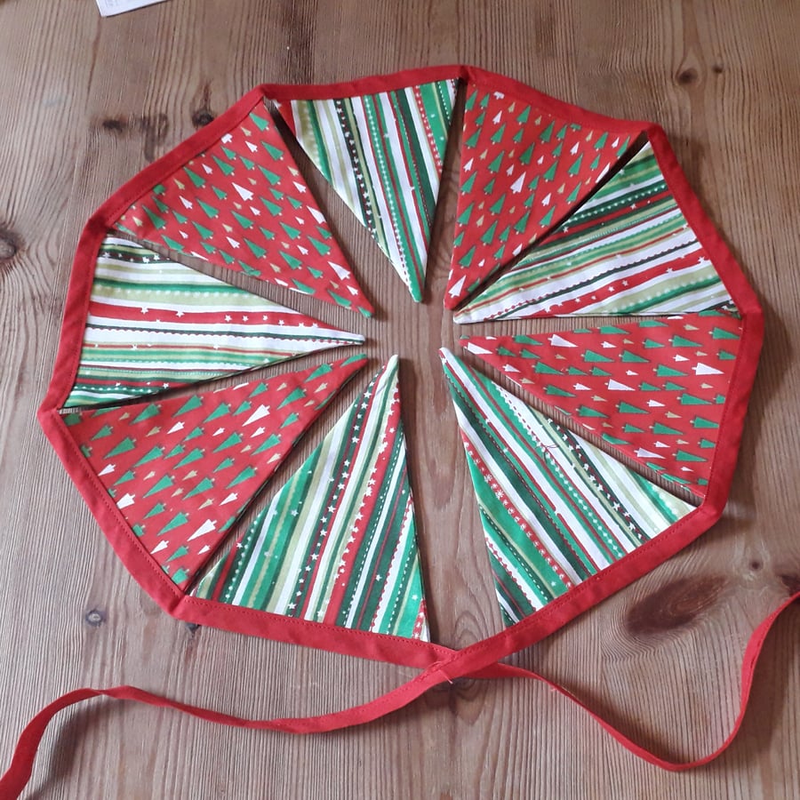 Bunting – Red and Green Fabric Stars and Christmas Trees