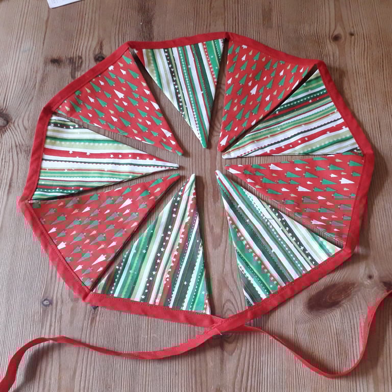 Bunting – Red and Green Fabric Stars and Christmas Trees