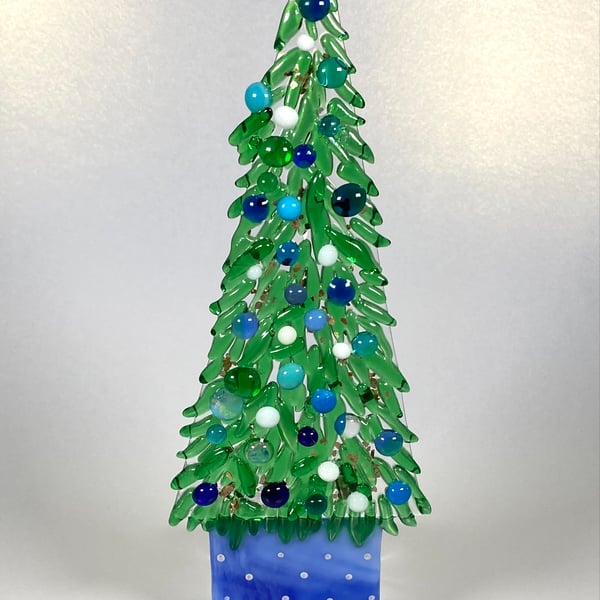 Fused glass Christmas trees will be candle screen 