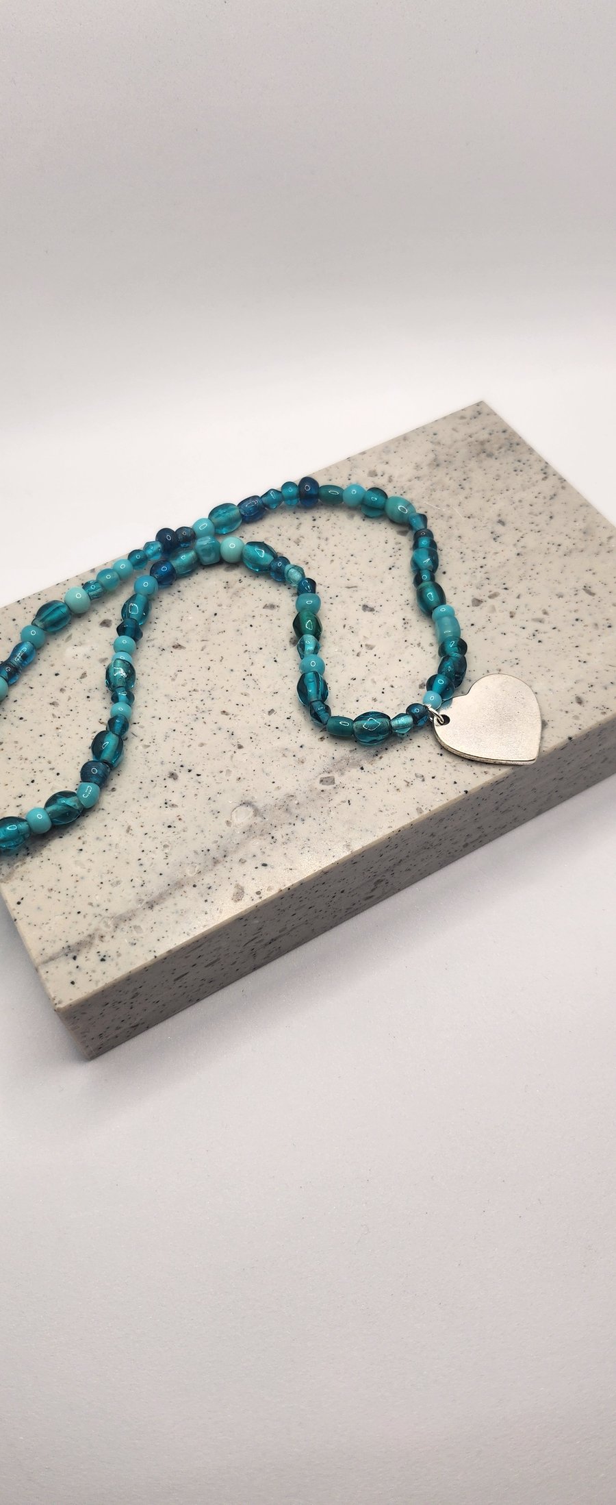 Teal Indian Glass Bead Strechie Necklace 