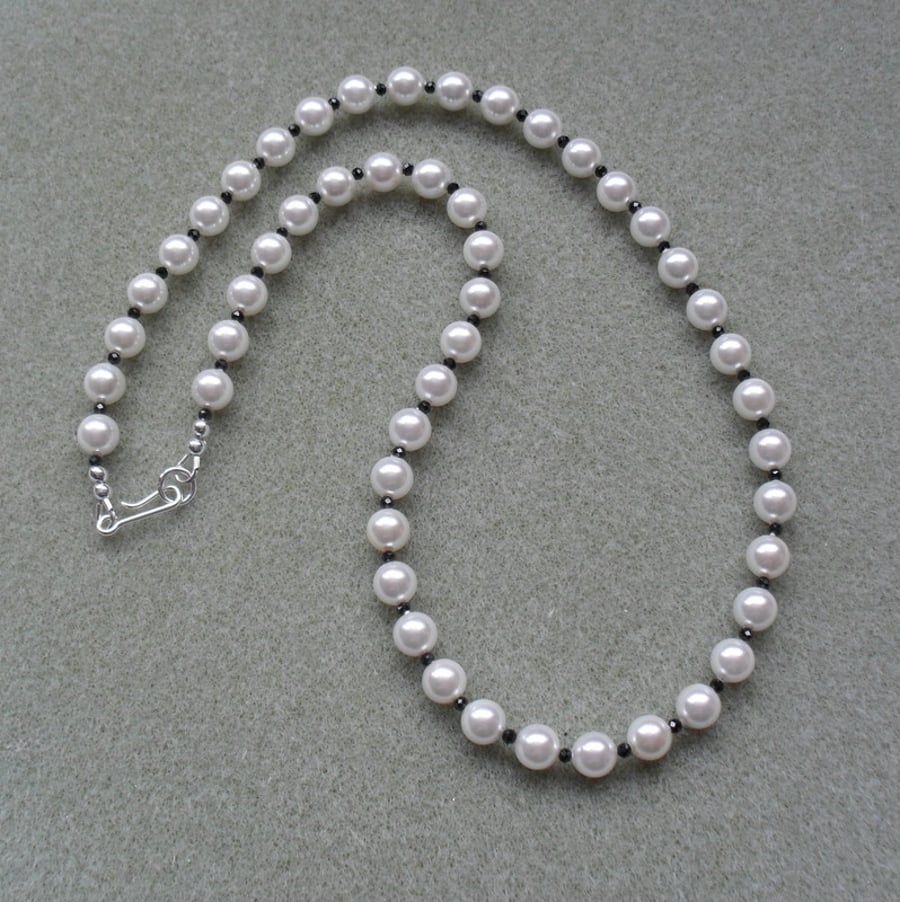 Pearl Necklace With White Shell Pearls and Black Spinel