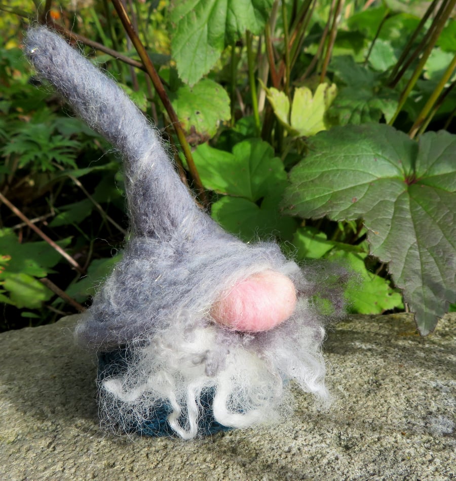 Craig the little gnomti tomti (silver hatted gnome)