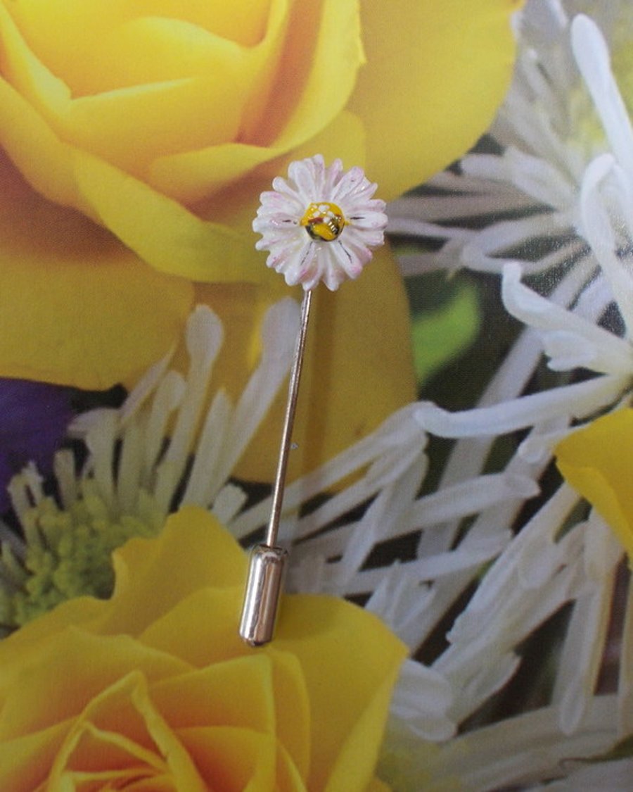TINY Delicate White MARGUERITE DAISY PIN Wedding Lapel Pin Flower HAND PAINTED