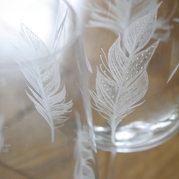 Pair of Feather Glasses - Crystal Wine Glasses