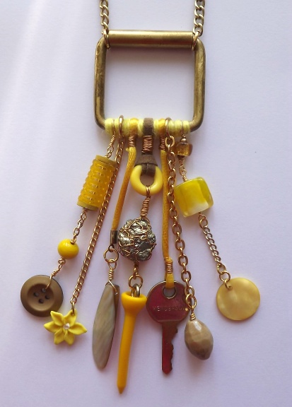 Upcycled Buckle Necklace (Junk collector-Yellow)