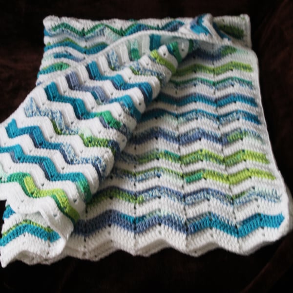 Crochet baby's blanket 