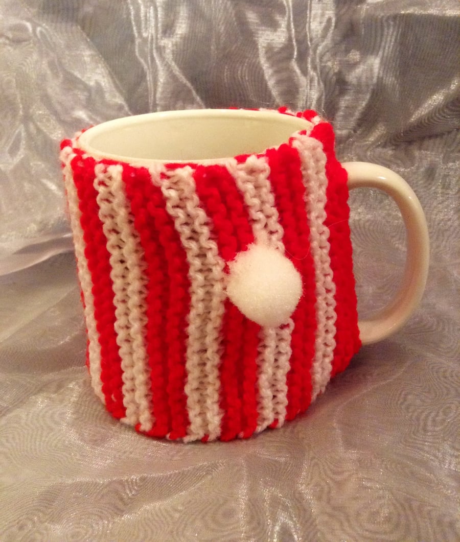 Red & white stripy knitted mug warmer
