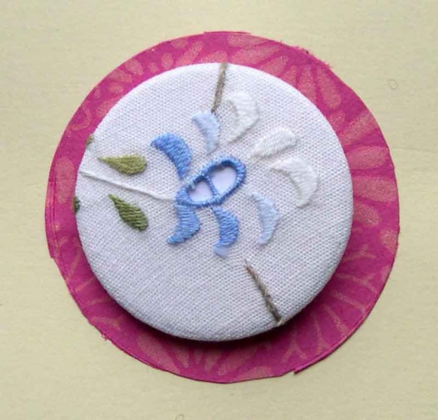 Embroidered pin - card