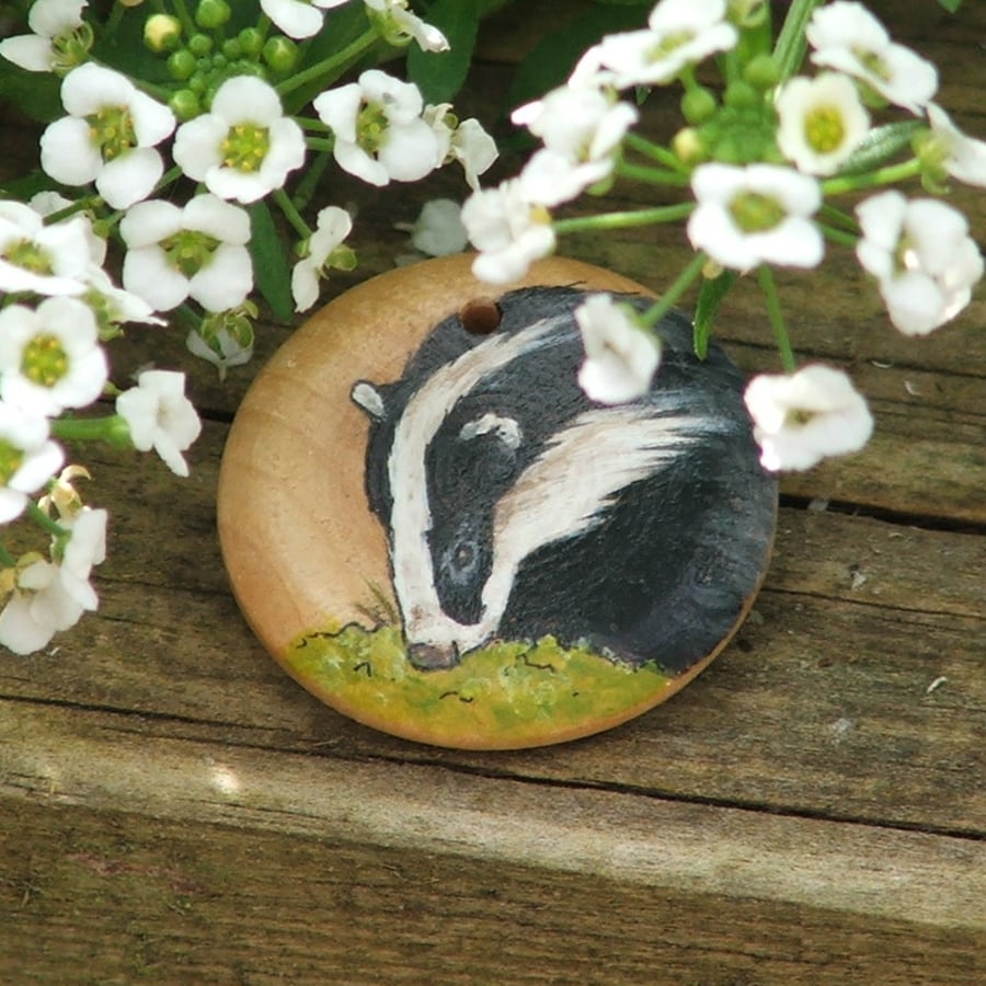 Hand painted wooden focal pendant - Badger, 30mm