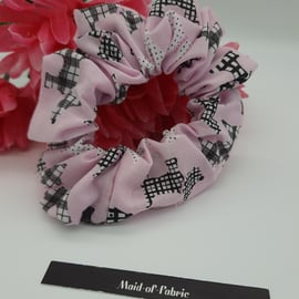 Scrunchie in pink scottie dog fabric 