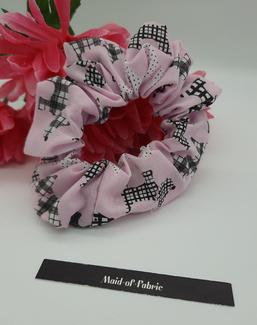 Scrunchie in pink scottie dog fabric 