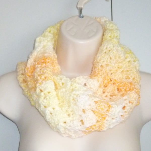 crochet lacy infinity scarf ( ref FA 474 J6 )
