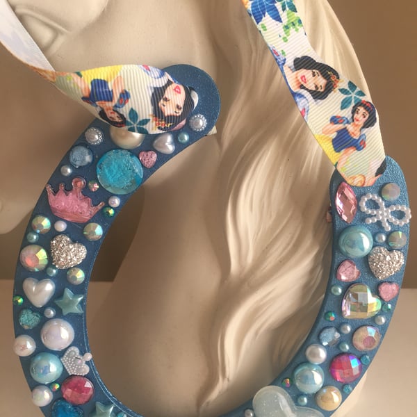 Snow White hanging shoe