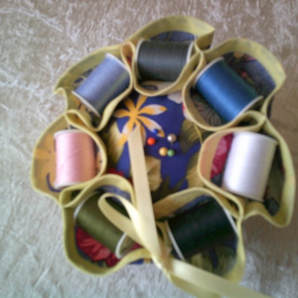 Hibiscus Flowers Needle Case and Cotton Reel Pin Cushion