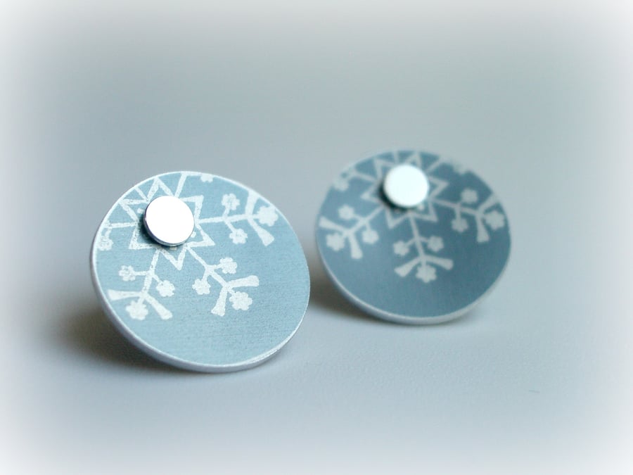 Christmas snowflake winter earrings studs in silver grey