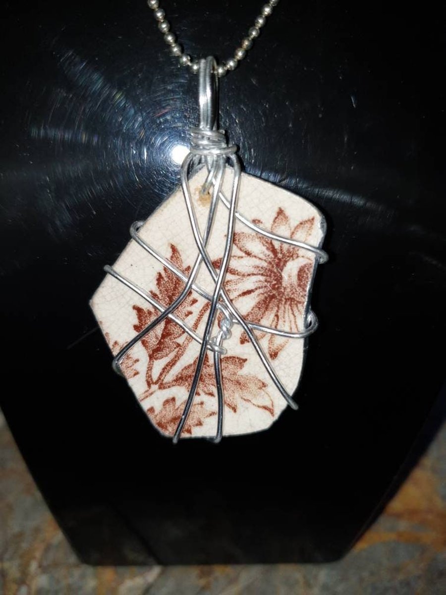 Brown Floral Mudlarking Pendant
