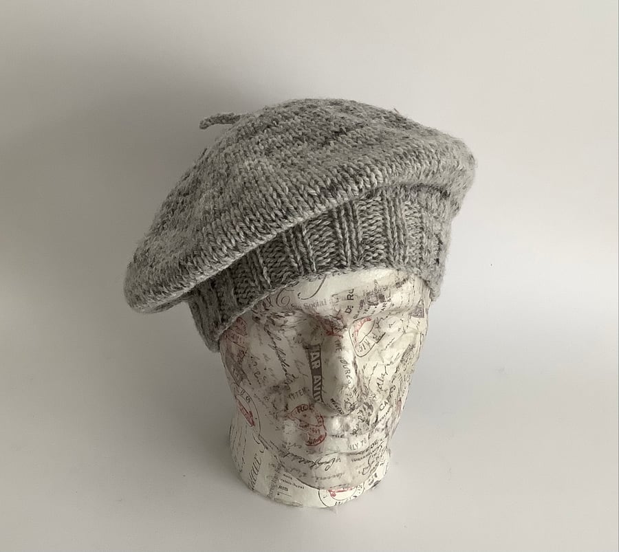 BERET , TAM  . Hat . 'Atelier' . Soft Wool blend  . Unisex.  Grey. 