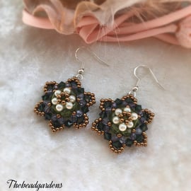 Big flower earrings 