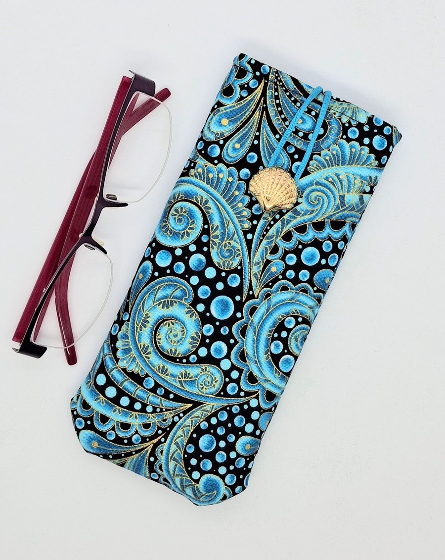 Seafoam glasses or sunglasses case 110P