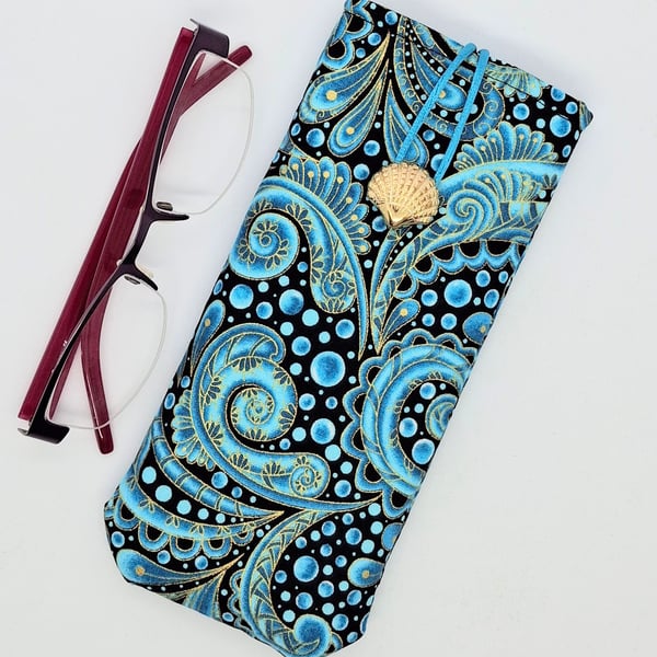 Seafoam glasses or sunglasses case 110P