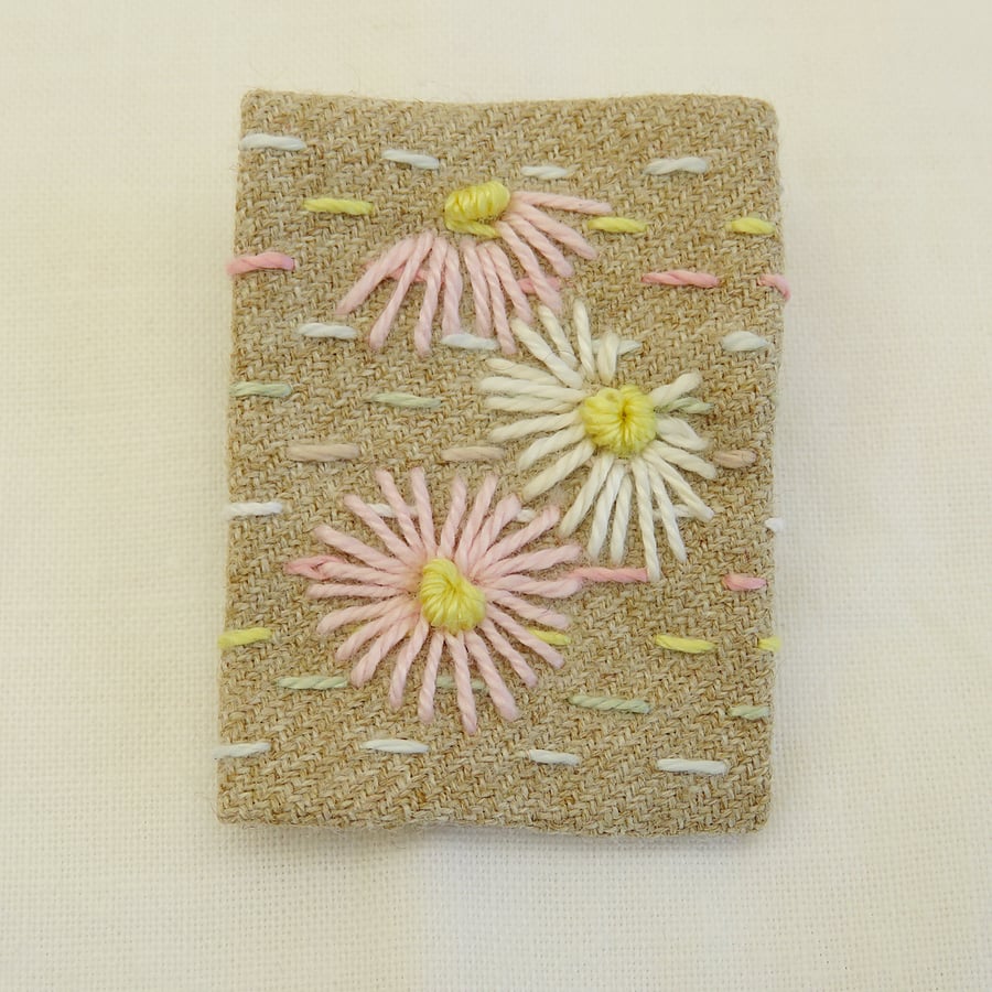 SALE Daisies Brooch embroidered on hand-stitched background