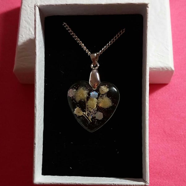 Gift boxed Heart necklace,silver 925, Real flower jewellery Floral resinnecklace