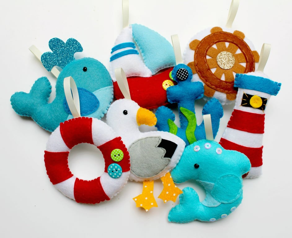 Make Your Own felt Nautical Garland Kit. Sewing pattern. Sew Your Own