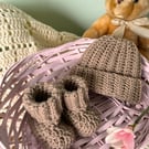 3-6 months hat & booties set