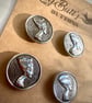 4 Vintage Nefertiti Buttons - 28mm - Image 2