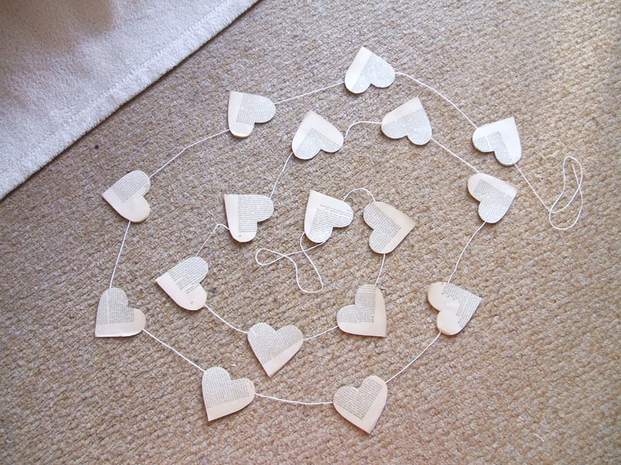 Paper heart garland approximately 2 m