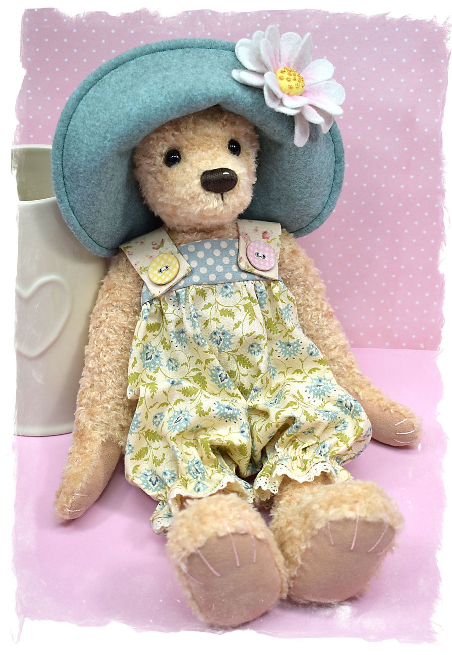 Delores Bear Pattern