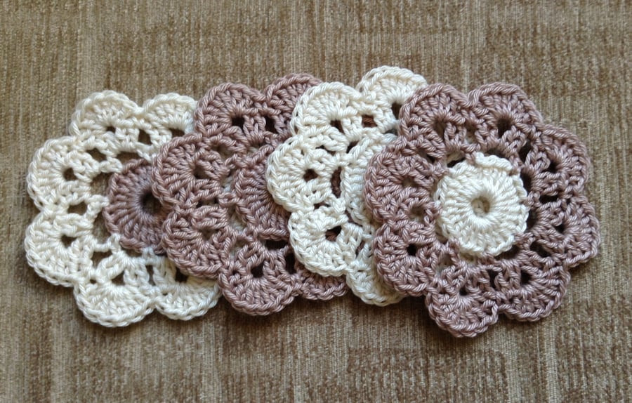 Crochet Flower Coasters a Set of 4 in Coffee and Cream