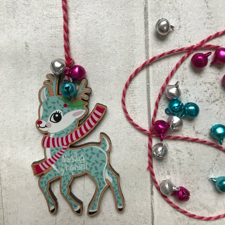 Reindeer Wooden Christmas Decoration - Nadolig Llawen