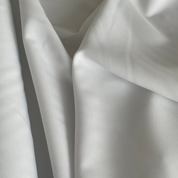 Plain Bi Stretch Polyester Fabric Material White for Crafts