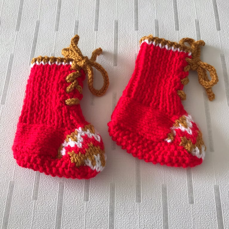 Fair isle baby boots